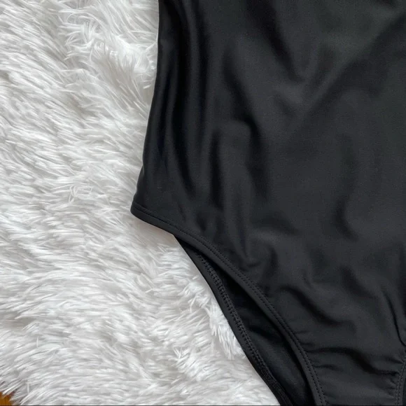 GOALS black and white one piece bathing suit new with tags - Picture 5 of 11